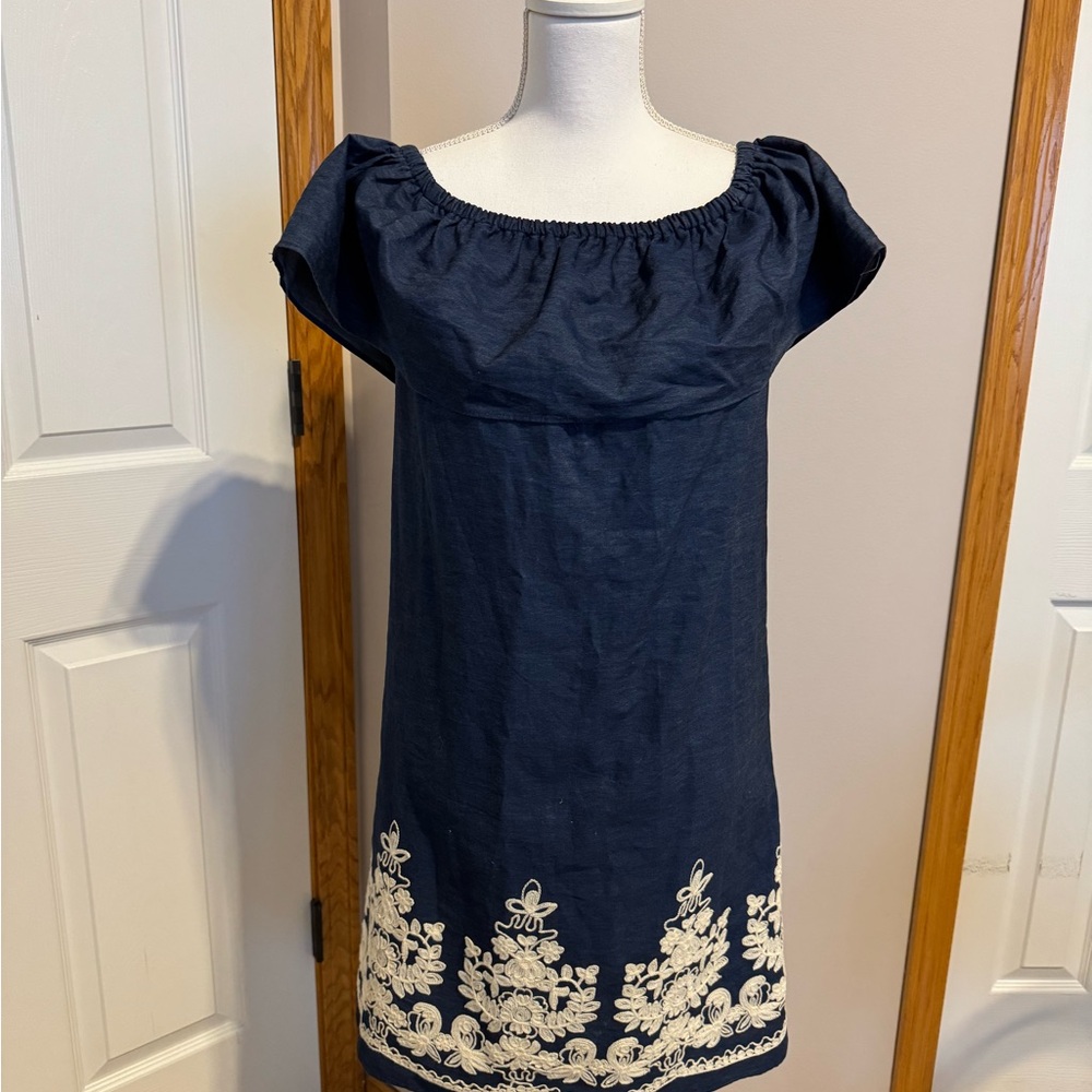 Chic Navy Women's on/off the shoulder dress with intricate embroidery size M